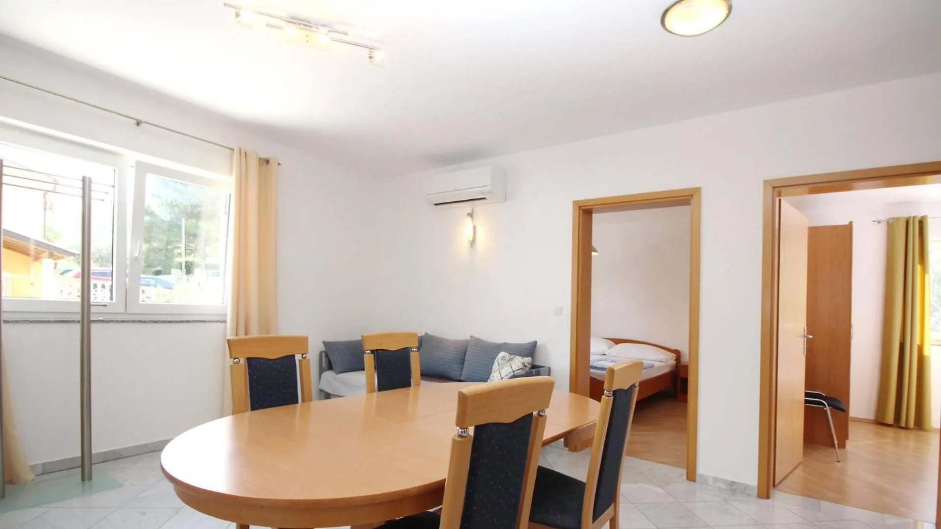 Apartments Mikulan Nara バスカ ゲストハウス