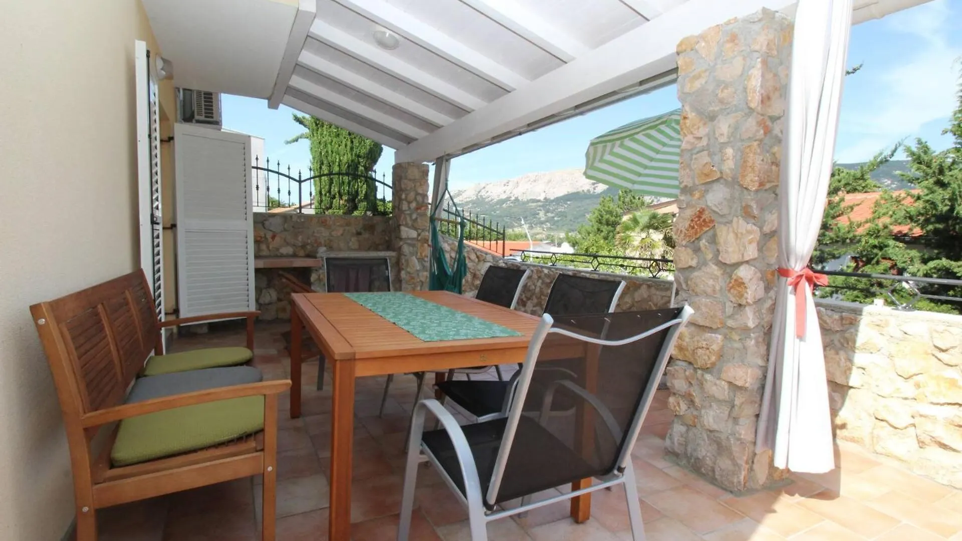 Apartments Mikulan Nara Baška