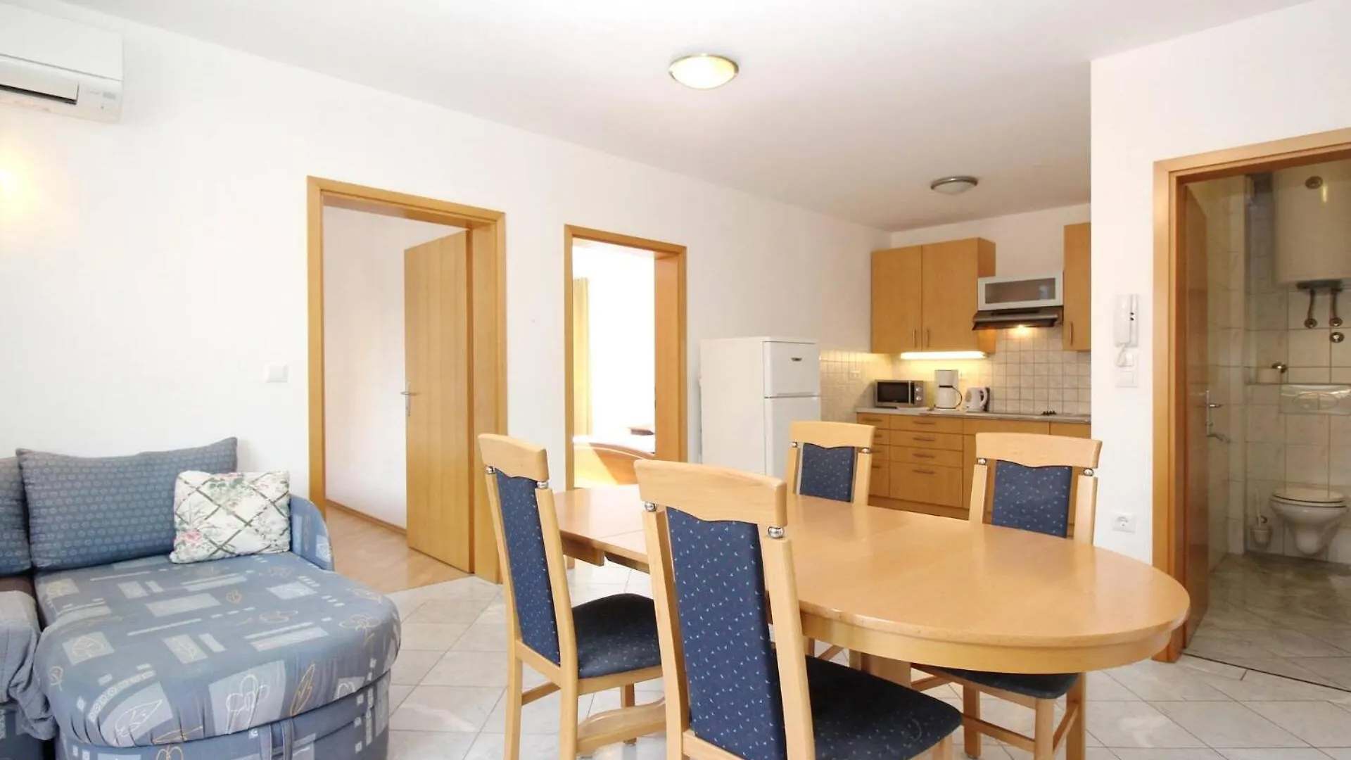 Apartments Mikulan Nara Baška Kroatien