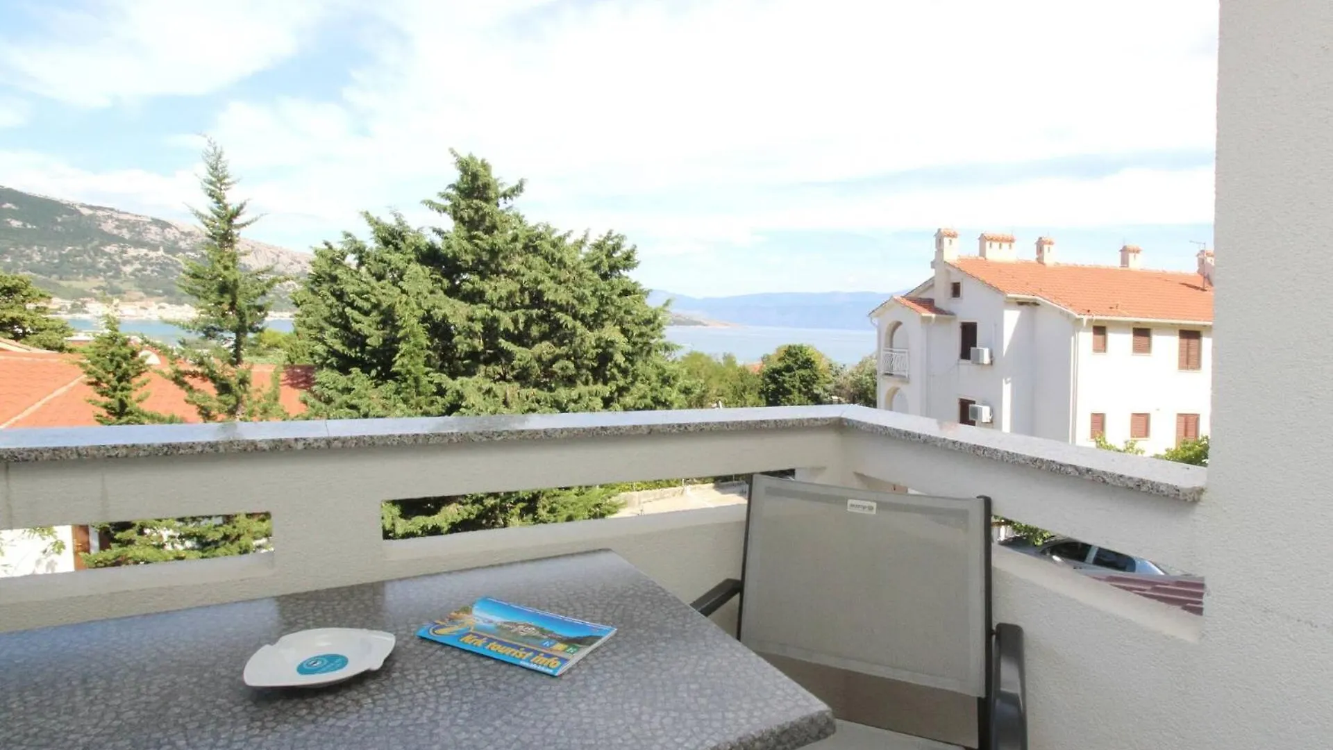 Apartments Mikulan Nara Baška